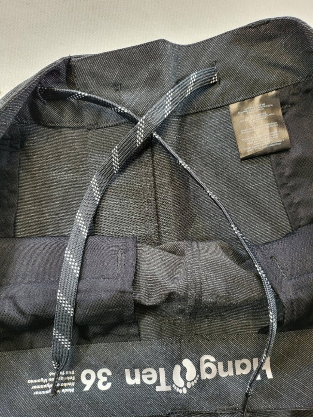 NWT Hang Ten Black Board Shorts Size 36 Surf Swimwear - Picture 8 of 9